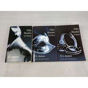 FIFTY‎ 50 SHADES OF GREY BOOK TRILOGY SET